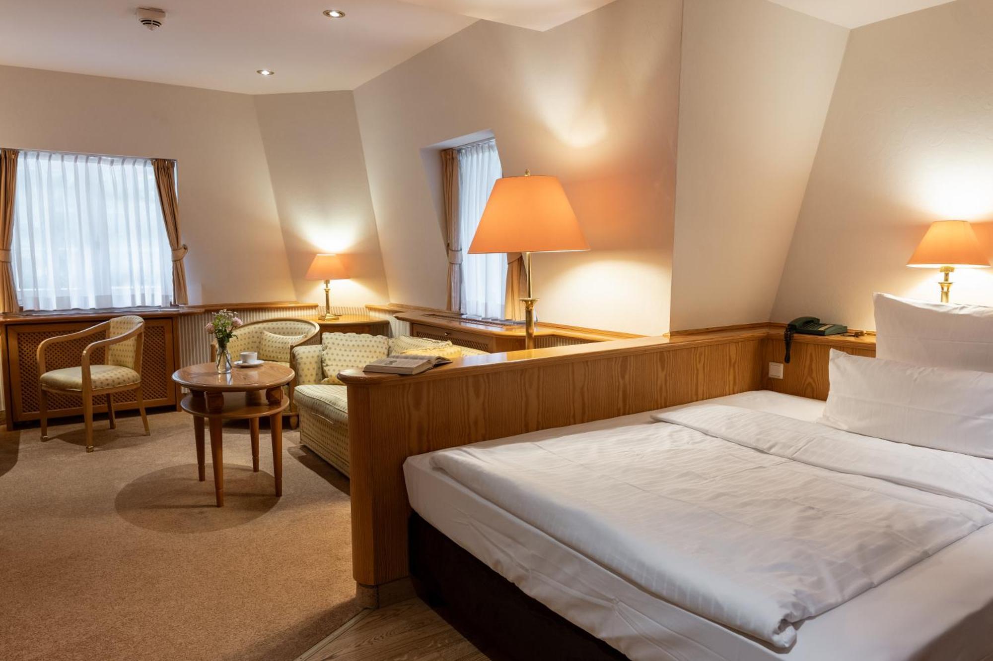 Hotel Waldhaus Reinbek Zewnętrze zdjęcie