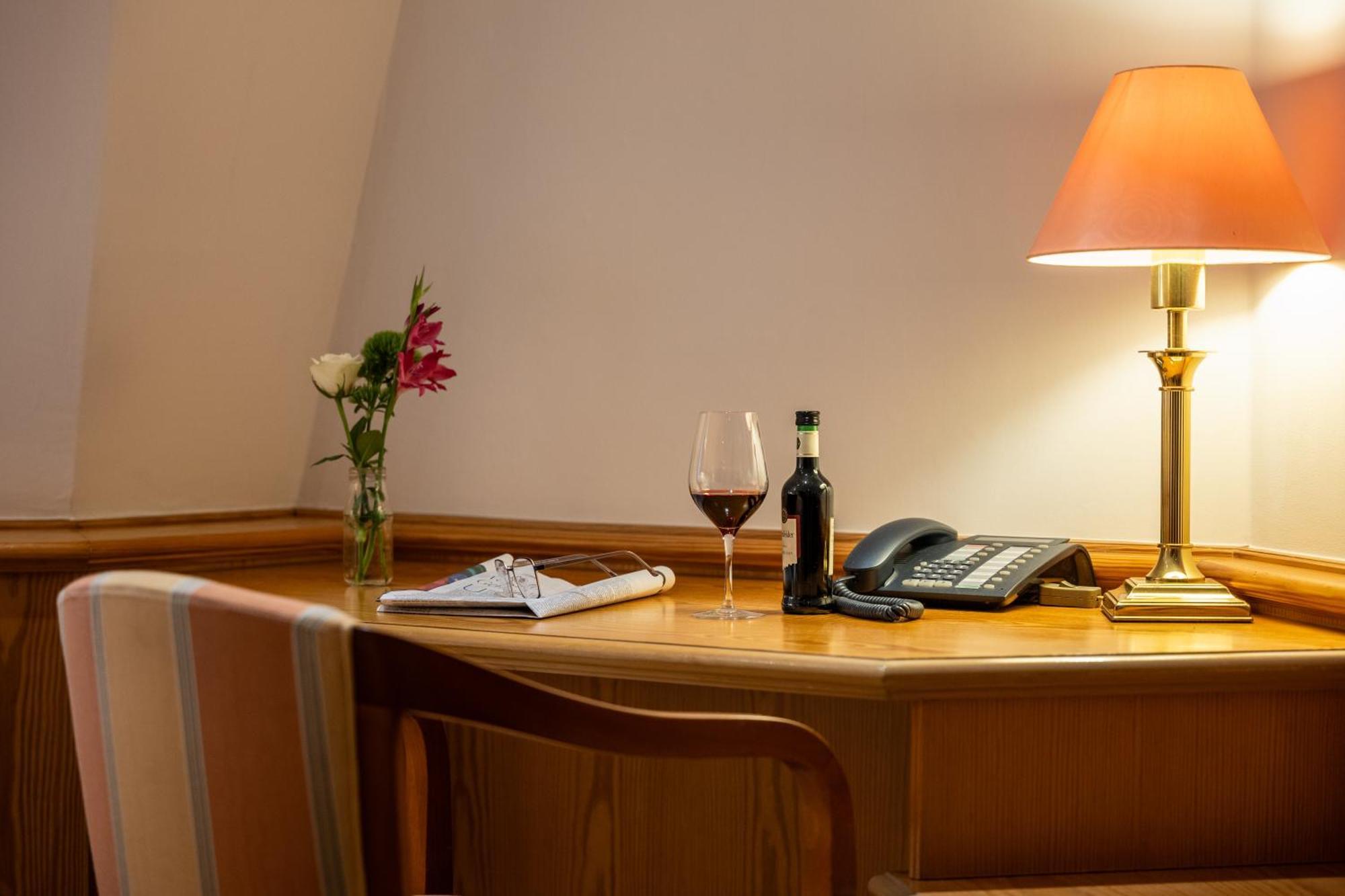 Hotel Waldhaus Reinbek Zewnętrze zdjęcie